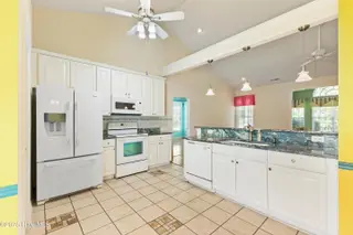 532 Sandpiper Bay Drive SW, Sunset Beach, NC 28468 – photo 4: mls-457A0054