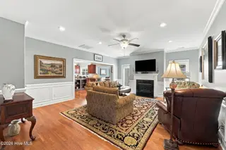 209 Barkside Lane, New Bern, NC 28562 — 4-bedroom home in Hunters Ridge, New Bern, NC, photo 3 of 46: 40-web-or-mls-0C0A7148_edit