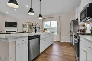 518 Heart Pine Avenue, Wilmington, NC 28411 – photo 9: Kitchen 2