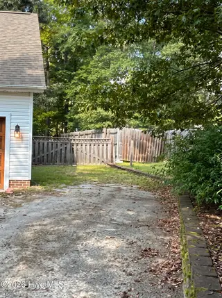221 Creek Ridge Drive, Goldsboro, NC 27530 — 3-bedroom home in North Pointe, Goldsboro, NC, photo 5 of 26: ib_full_property_condition_photos_p007.j
