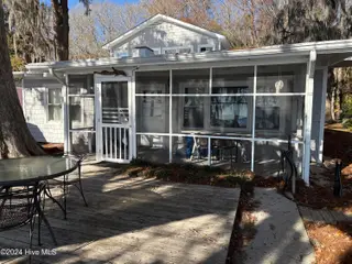 400 Canal Cove Road, Lake Waccamaw, NC 28450 – photo 6: Back porch