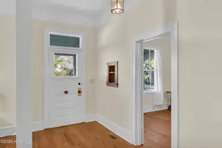 1706 Wrightsville Avenue, Wilmington, NC 28403 – photo 8: 7_1706 wrightsville ave-00007