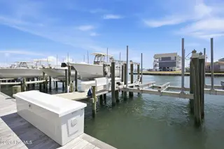 706 Atlantic Beach Causeway A, Atlantic Beach, NC 28512 — 3-bedroom townhome in Showboat Cottages, Atlantic Beach, NC, photo 9 of 48: 16-web-or-mls-IMG_5592