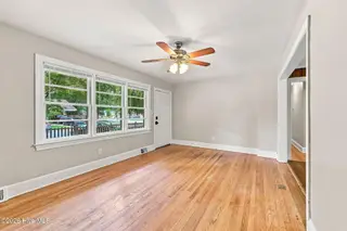 102 N Meade Street, Greenville, NC 27858 – photo 8: 6-web-or-mls-IMG_1119_edit