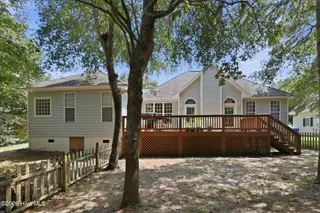 202 Shoreline Drive, Cedar Point, NC 28584 – photo 5: 5-web-or-mls-IMG_8946
