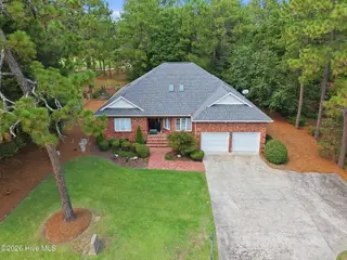 885 Monticello Drive, Pinehurst, NC 28374 – photo 7: 6-web-or-mls-DJI_20260824150608_0795_D -