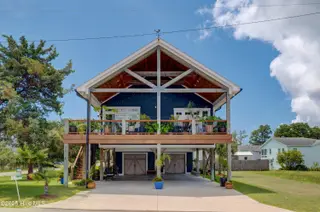 309 Georgia Avenue, Carolina Beach, NC 28428 – photo 2: 309GeorgiaAvenue-2