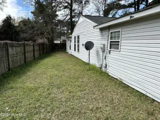 1003 Brynn Marr Road, Jacksonville, NC 28546 – photo 21: SIDEYARD