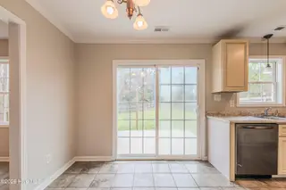 213 Loren Road, Hubert, NC 28539 – photo 18: Breakfast nook