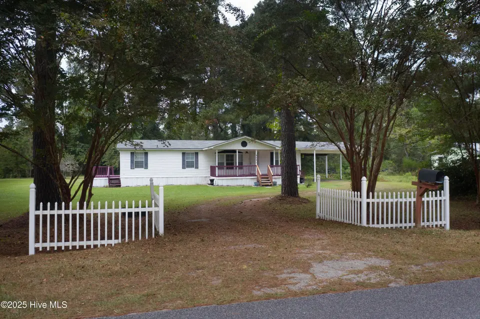 6231 Sam Potts Highway, Hallsboro, NC 28442 – photo 1 of 59: 0.0