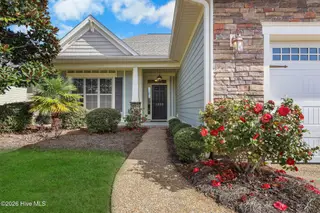 2202 E Oak Bridge Drive NE, Leland, NC 28451 — 4-bedroom home in Compass Pointe, Leland, NC, photo 4 of 76: 2202EOakBridgeWay-6