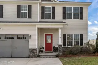 118 Cypress Manor Court, Jacksonville, NC 28540 – photo 9: 6-web-or-mls-04