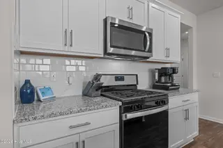 714 Lake Tyler Drive, New Bern, NC 28560 – photo 12: 34-web-or-mls-DSC_8718