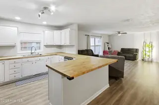 607 Oakwood Avenue, Jacksonville, NC 28546 – photo 16: 607oakwoodave_016