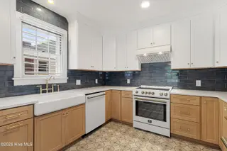 1710 Shepard Street, Morehead City, NC 28557 – photo 10: Kitchen