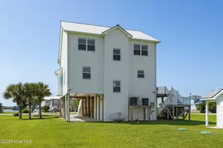 240 Live Oak Road, Newport, NC 28570 – photo 10: 46-web-or-mls-1S3A8630