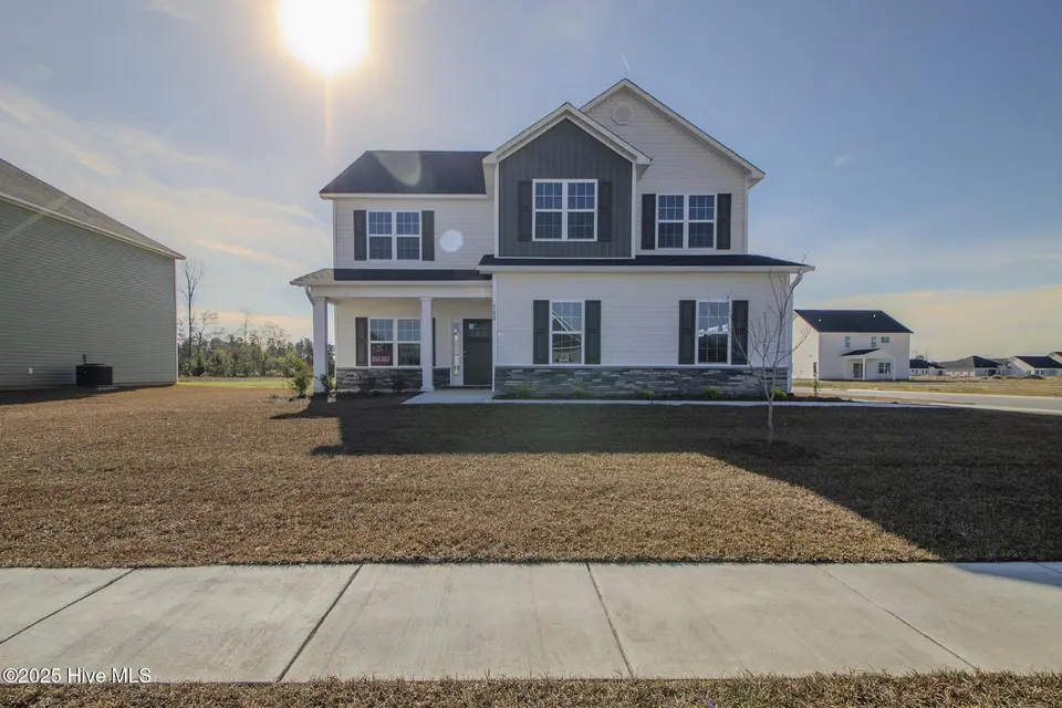 108 Twisted Vine Boulevard, Jacksonville, NC 28546 – photo 1 of 29: IMG_6421-HDR