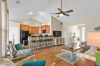 34 Lighthouse Cove Loop 113, Calabash, NC 28467 — 3-bedroom home in Lighthouse Cove, Calabash, NC, photo 10 of 46: 17-web-or-mls-cammediallc.com-22