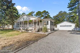 1257 N Shore Drive, Southport, NC 28461 – photo 2: 2-web-or-mls-DSC07466 (1)
