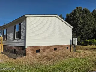 241 Hickory Lane, Aurora, NC 27806 – photo 4: 4 RIGHT