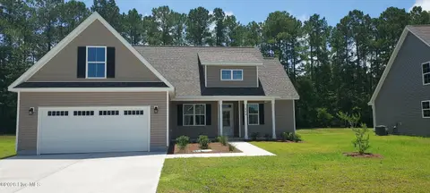 114 Rolling Water Lane, Swansboro
