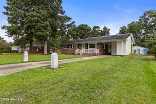 7 Princeton Drive, Jacksonville, NC 28546 – photo 2: 02