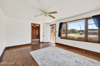 1020 S Pollock Street, Selma, NC 27576 – photo 7: 12-web-or-mls-IMG_0307
