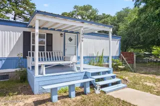1899 Wm And Odell Gurganus Lane SW, Shallotte, NC 28470 — 2-bedroom manufactured home, Shallotte, NC, photo 3 of 52