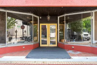 106 W Main Street, Washington, NC 27889 – photo 2: Front Entrance Door