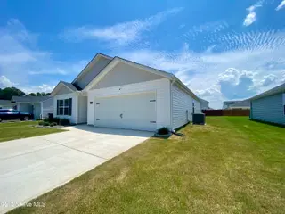 1426 N Wilshire Court, Kinston, NC 28504 – photo 4: IMG_5425