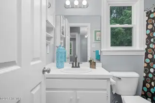 1732 Acorn Ridge Road, Rocky Mount, NC 27804 – photo 20: Full Bathroom Upstairs