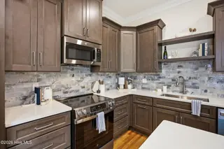 505 S 5th Avenue, Wilmington, NC 28401 – photo 11: 23-web-or-mls-IMG_4065