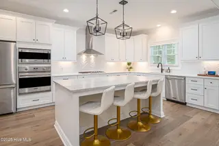 4101 Dunhagan Road, Greenville, NC 27858 – photo 15: Center Island