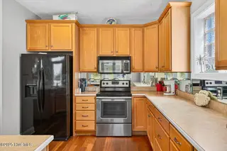 43 Private Drive, Ocean Isle Beach, NC 28469 – photo 9: Kitchen