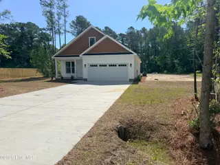 86 Whispering Pines Court, Hampstead, NC 28443 – photo 5: IMG_2832