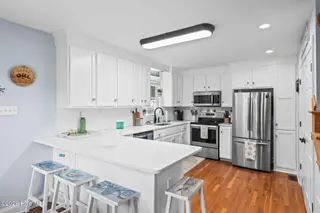 1940 Ocean Haven Road SW, Ocean Isle Beach, NC 28469 – photo 15: 17-web-or-mls-1940 Ocean Haven Rd SW 17