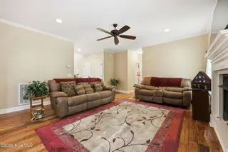 585 Burning Tree Road 10, Pinehurst, NC 28374 – photo 22: 39-web-or-mls-IMG_5189