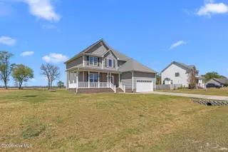 123 Farmington Drive, Richlands, NC 28574 – photo 2: farmington-2