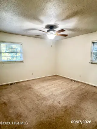 504 Greenbriar Drive, Jacksonville, NC 28546 – photo 20