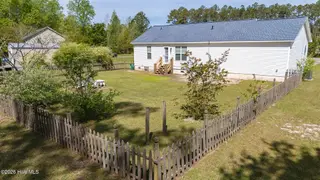 452 Woodland Drive, Swansboro, NC 28584 — 3-bedroom home in Hadnot Creek, Swansboro, NC, photo 3 of 30: 452 WOODLAND (5)