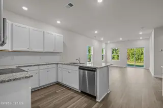 313 Parkington Lane 86a, Ocean Isle Beach, NC 28469 – photo 8: kitchen