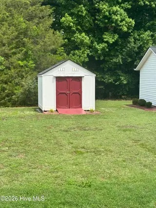 124 Stockbridge Drive, Selma, NC 27576 – photo 7: IMG_8385