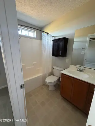 105 Starkys Creek Court, Maysville, NC 28555 — 3-bedroom home in Cross Creek, Maysville, NC, photo 10 of 15: IMG_2882