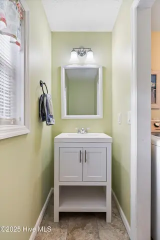 151 Olde Point Road, Hampstead, NC 28443 – photo 17: halfbath