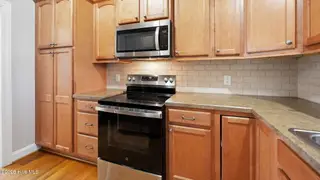 618 Broadmoor Court, Grimesland, NC 27837 – photo 13: 28-web-or-mls-618 Broadmoor Court-25
