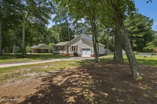 1400 Rodney Road, Greenville, NC 27834 — 3-bedroom home in Greenwood Forest, Greenville, NC, photo 21 of 30: 22_892a7362_autoremove_38578379