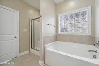313 March Sea Lane, Jacksonville, NC 28546 — 5-bedroom home in Stateside, Jacksonville, NC, photo 16 of 47: DSC08892