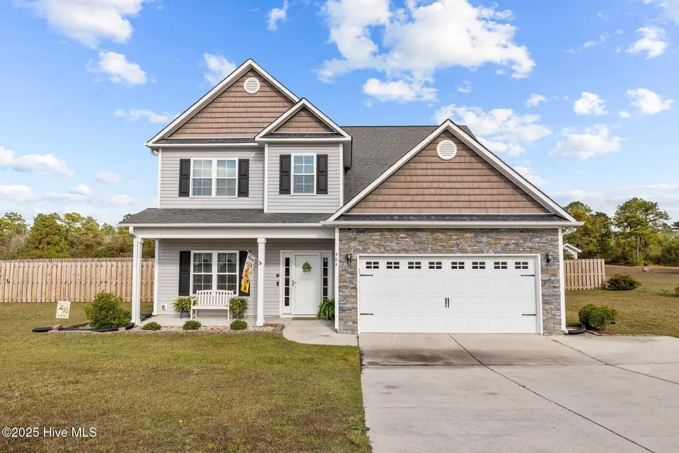 404 Inverness Drive, Hubert, NC 28539 – photo 1 of 51: 1-web-or-mls-1S3A8352