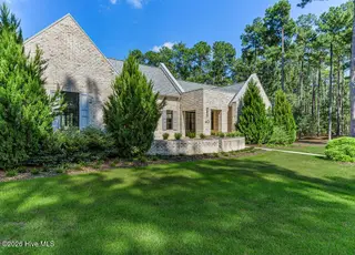 40 Cherry Hill Drive, Pinehurst, NC 28374 – photo 4: 260904-40CherryHill-4360
