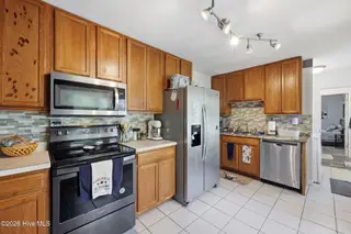612 Lee Drive, Havelock, NC 28532 – photo 9: 22-web-or-mls-0C0A6132_edit